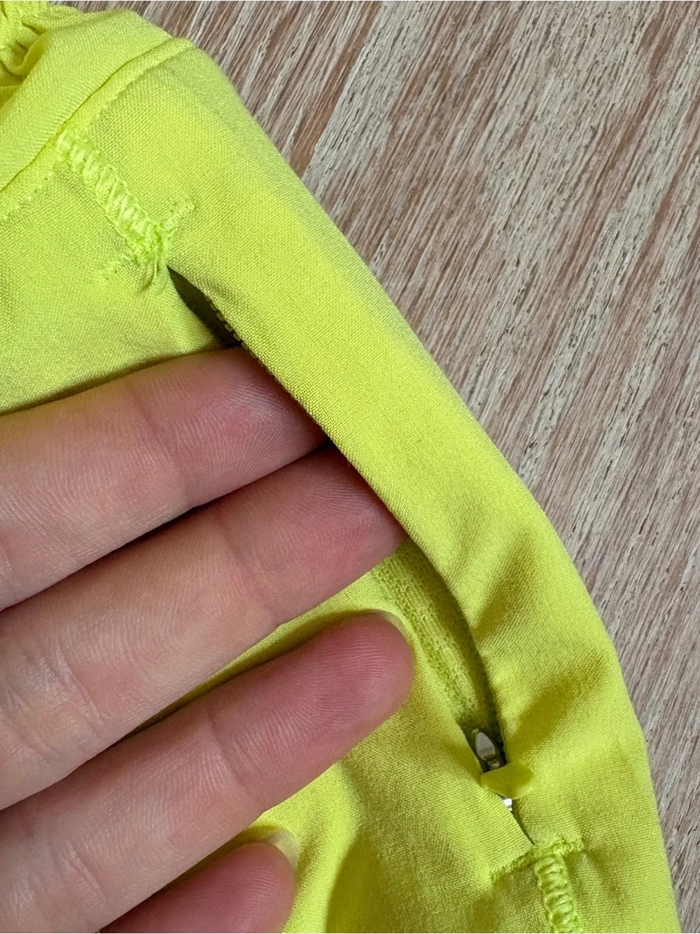 Lululemon Athletica Hotty Hot Low-Rise Lined Short 2.5 Inseam Electric Lemon - Picture 10 of 12